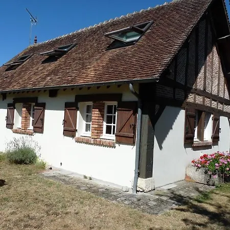 Gite Les Bruyeres Salbris Exterior photo